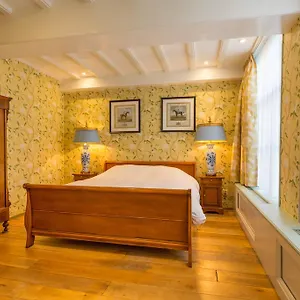 https://the-heritage.thehaguehotels.net